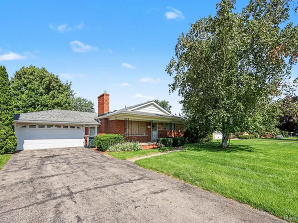 4331 Montgomery Dr, Utica, MI 48316