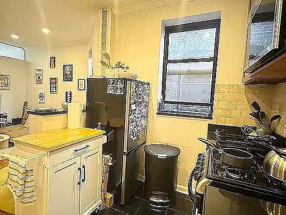 5th image of 104 Suffolk St #18A