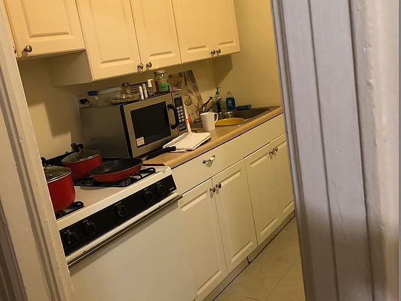 2nd image of 460 Franklin Ave APT C6