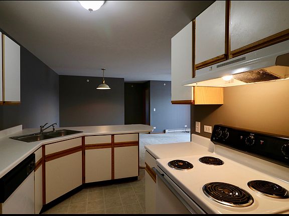 4th image of 1545 W Crystal Rock Ct Unit 2D
