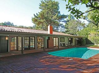 1051 Pine Oak Ln, Pasadena, CA 91105