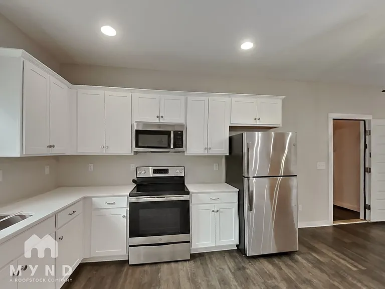 15674 Capstone Blvd — Photo 5
