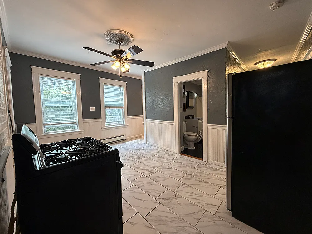 2 bed, 1020 sqft, $2,000 — Photo 4