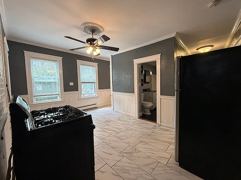 20 Creston St #1 — Photo 4