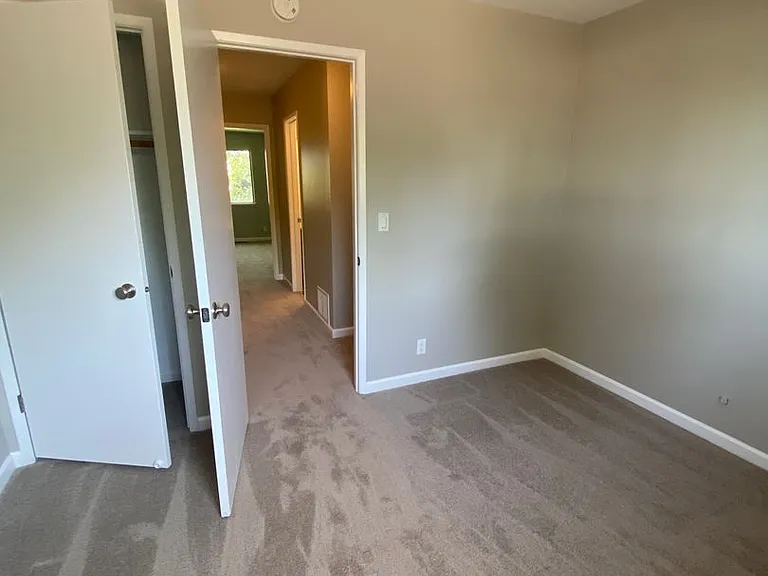 1567 Ivycreek Cir — Photo 13