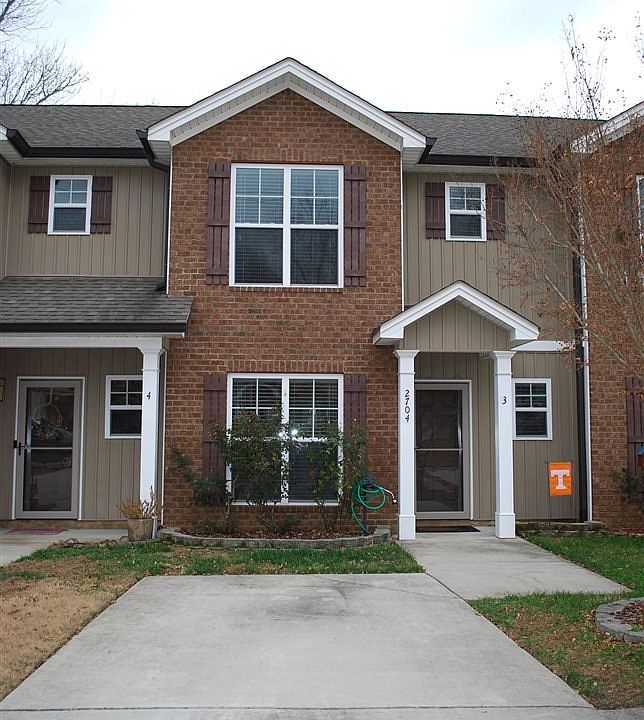 1st image of 2704 Woodlawn Ave NW