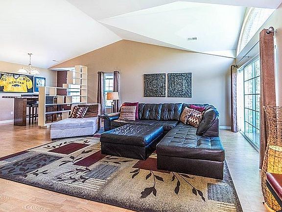 4th image of 2980 Signature Blvd