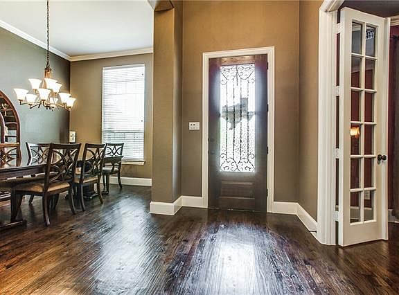 3rd image of 6408 Lost Pines Dr