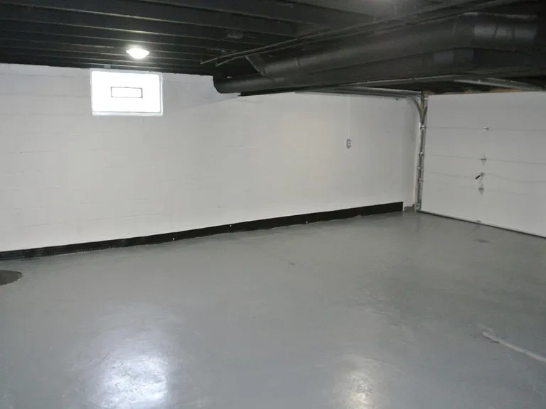 3121 Clifford Ave — Photo 41