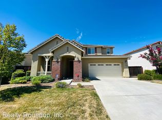 9900 Winkle Cir, Elk Grove, CA 95757