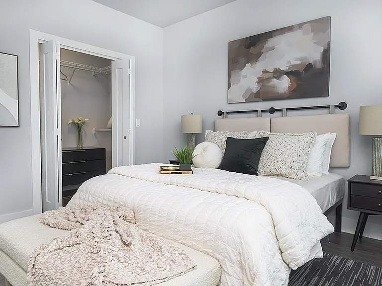 The Residences at Hamilton Lakes — Photo 12