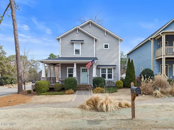 225 Springwood Way, Southern Pines, NC 28387