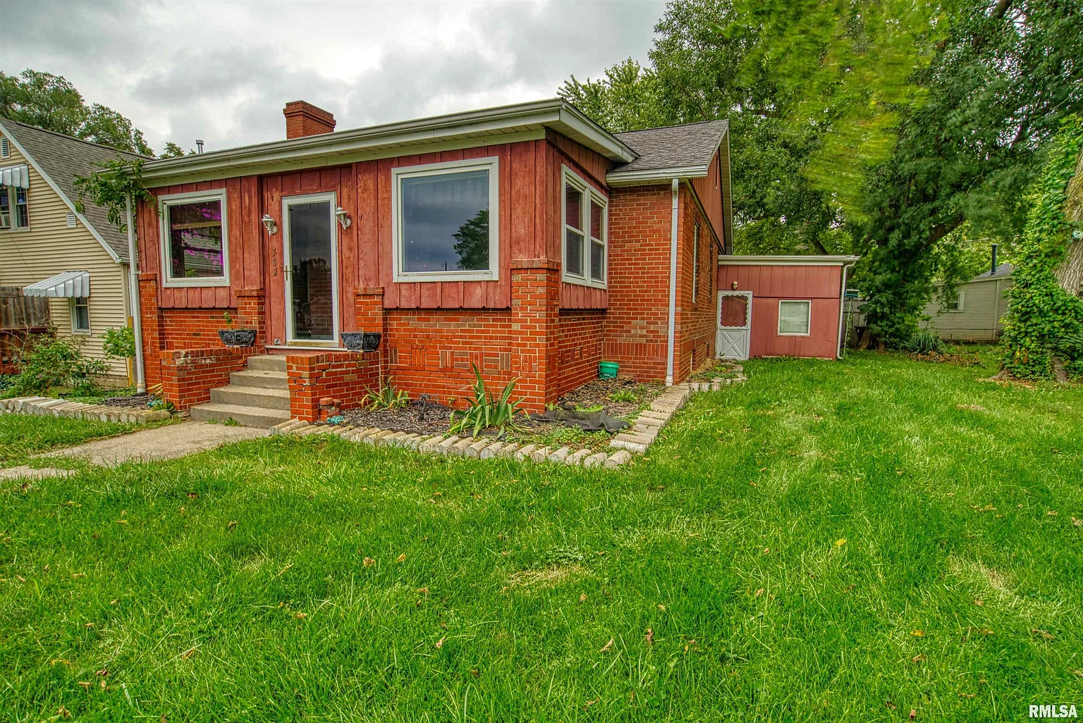 502 S Stewart St photo 1