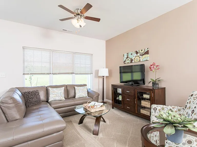 Preserve at Autumn Ridge Apartments — Photo 4