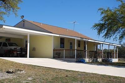 3rd image of 228 Diana Dr