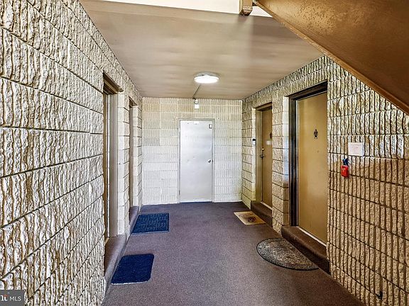 3rd image of 6005 Majors Ln APT 1-O25