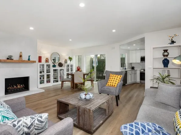 2819 Unicornio St, Carlsbad, CA 92009