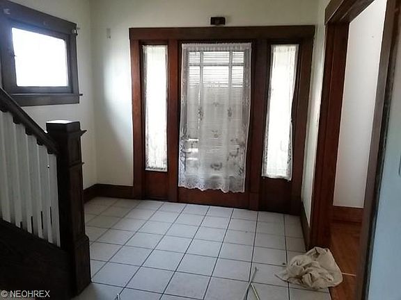 4th image of 207 Tremble Ave