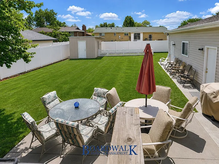 3303 W Hector Dr — Photo 21