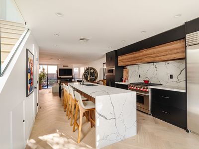 1033 Carol Dr APT T14, West Hollywood, CA, 90069
