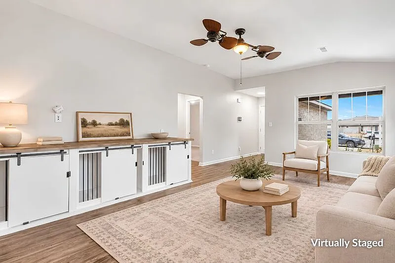 3 bed, 2.0 bath, 1325 sqft, $1,525 — Photo 4