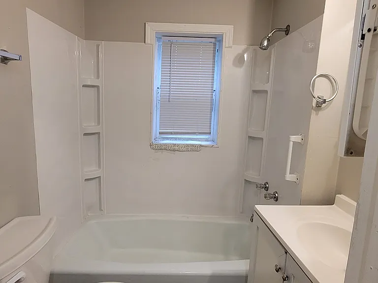 373 N Adams St — Photo 9