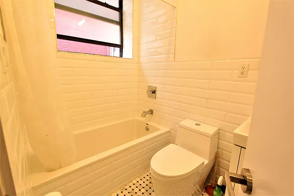 Rented by Home Solutions Real Estate Group | media 25