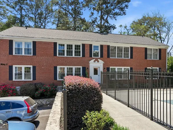 3669 Peachtree Rd NE APT 3B, Atlanta, GA 30319