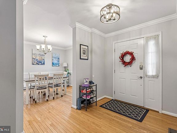 4th image of 636 Chadbourne Ct