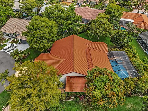 3rd image of 7908 NW 85th Terrace