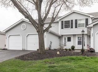 37 Camberley Pl, Penfield, NY 14526