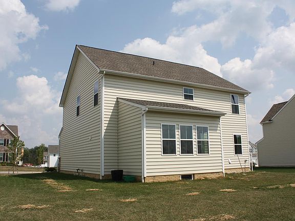 2nd image of 9485 Woodbine Way
