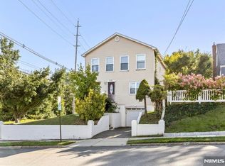 86 Nevins St, Rutherford, NJ 07070