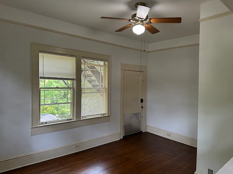 926 Greenwood Ave NE #3 — Photo 4