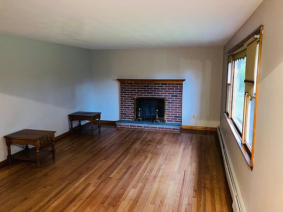 4th image of 1102 Northrop Rd