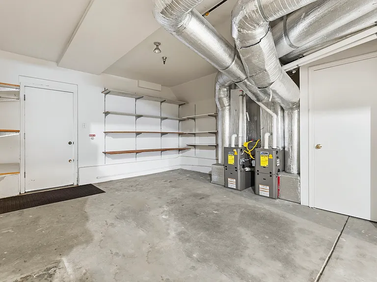 1924 Filbert St #2 — Photo 37