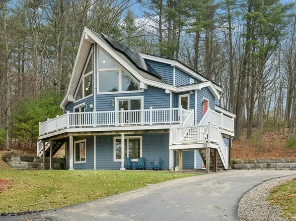 4 Bridge St, Auburn, MA 01501