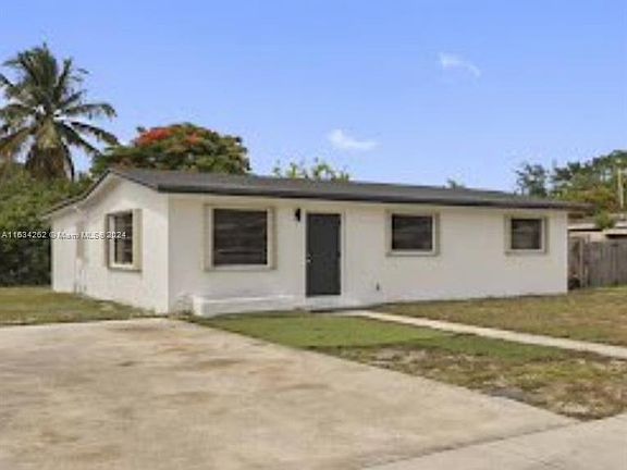2nd image of 1635 NW 16th St