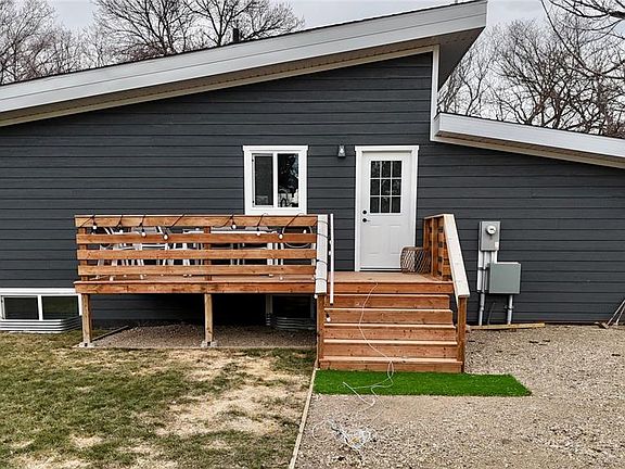 2nd image of 210 Coulthard STREET