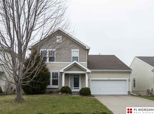 3807 S 190th St, Omaha, NE 68130