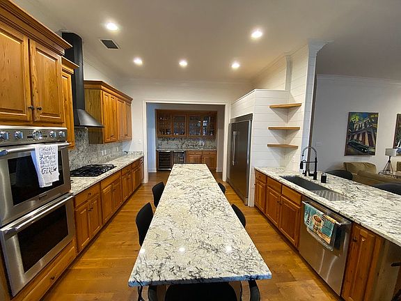 5th image of 57 Woodstone Dr