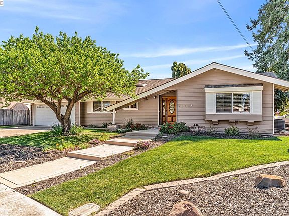 2nd image of 9459 Broadmoor Dr