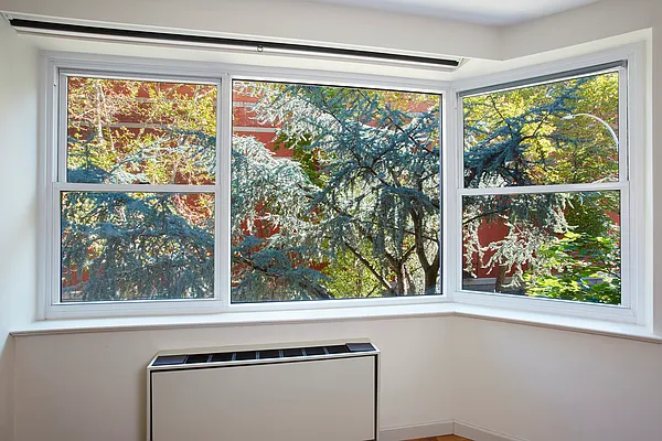 Sold by Compass | media 2