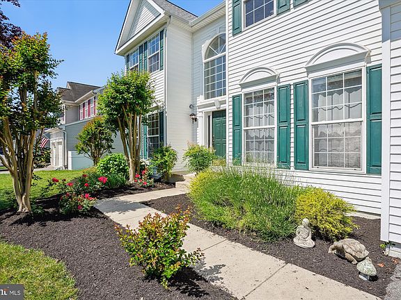 2nd image of 217 Northfield Way