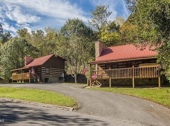 3rd image of 428 Hideaway Ridge Cir