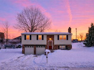 739 Bar Harbor Dr, Pittsburgh, PA 15239