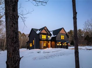 450 Carrs Pond Rd, East Greenwich, RI 02818