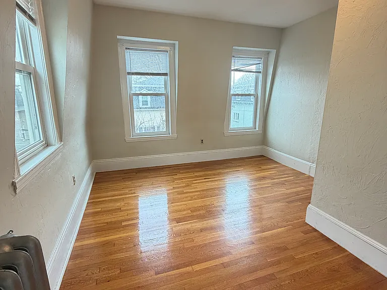 11 Pinckney St #2 — Photo 7