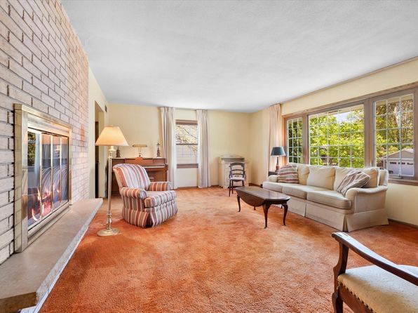 5900 Grove St, Edina, MN 55436