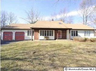 4 Prince Edward Rd E, Morganville, NJ 07751